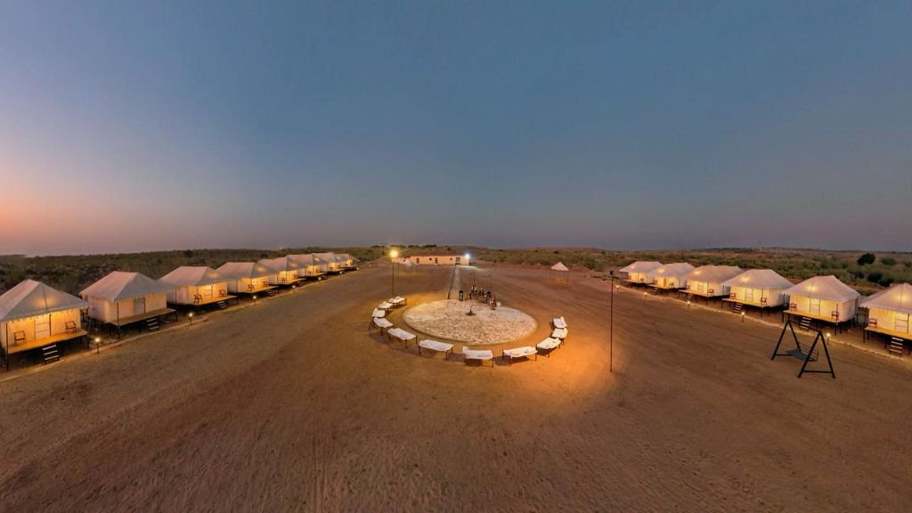 Jeep safari across the golden dunes of Jaisalmer